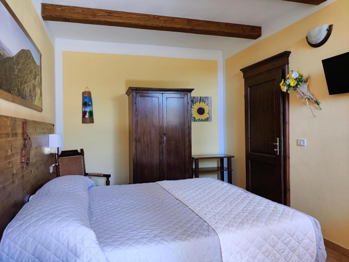 Locanda Mossa Dei Barbari Buriano  Exteriör bild