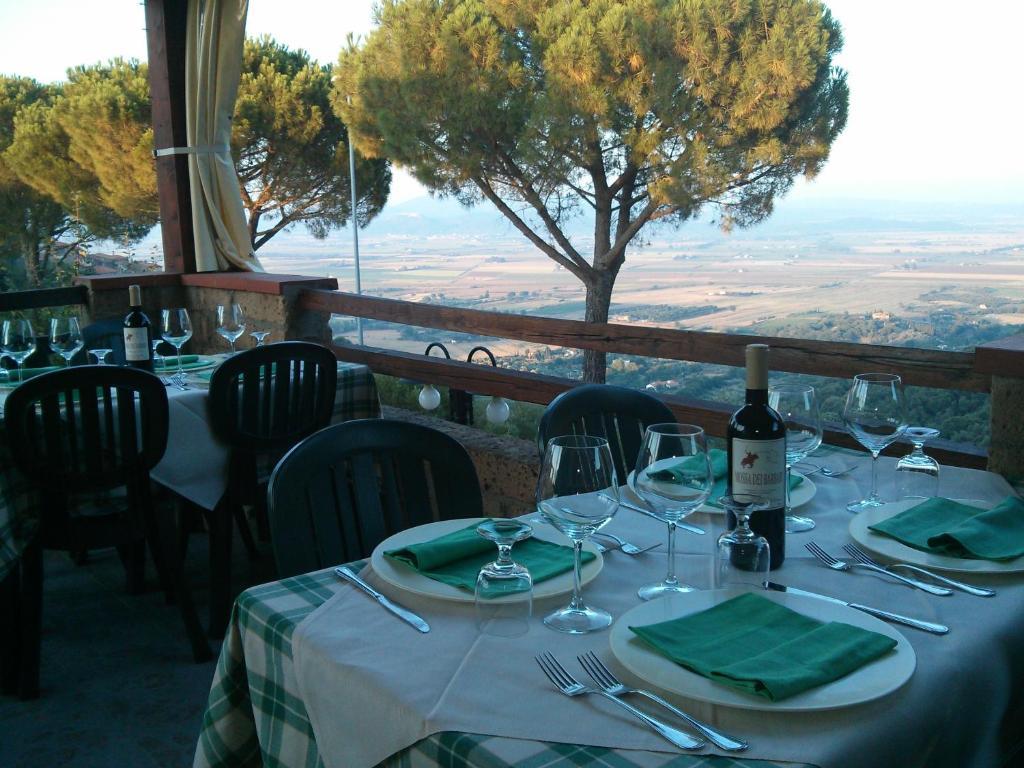 Locanda Mossa Dei Barbari Buriano  Exteriör bild