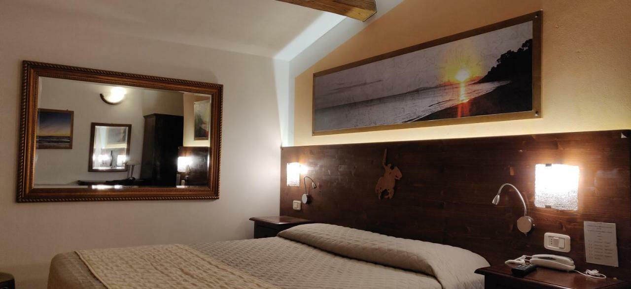 Locanda Mossa Dei Barbari Buriano  Exteriör bild